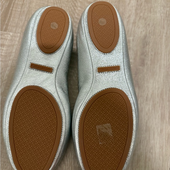 Tory Burch Reva Metallic Silver Ballet Flats - Picture 2 of 2